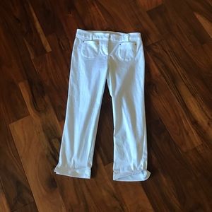 White Cache capris.